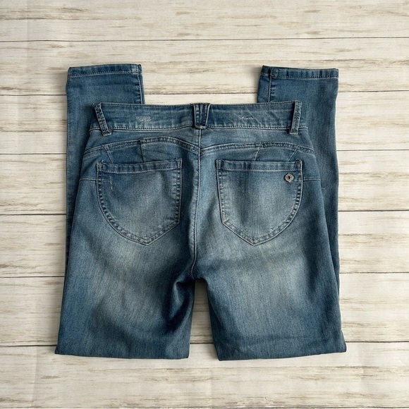 Democracy “Ab” Solution Jeans | Size 2 - Picture 5 of 6